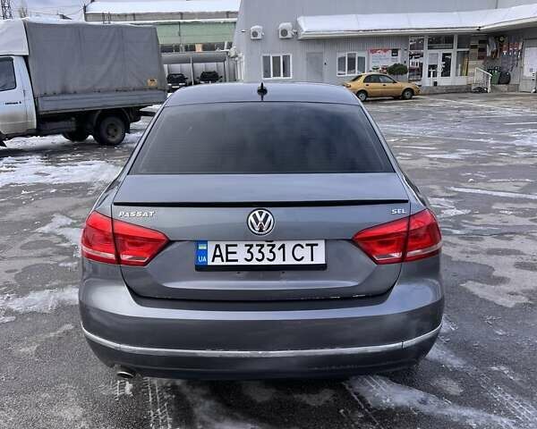 Сірий Фольксваген Пассат, об'ємом двигуна 2.5 л та пробігом 252 тис. км за 8800 $, фото 7 на Automoto.ua