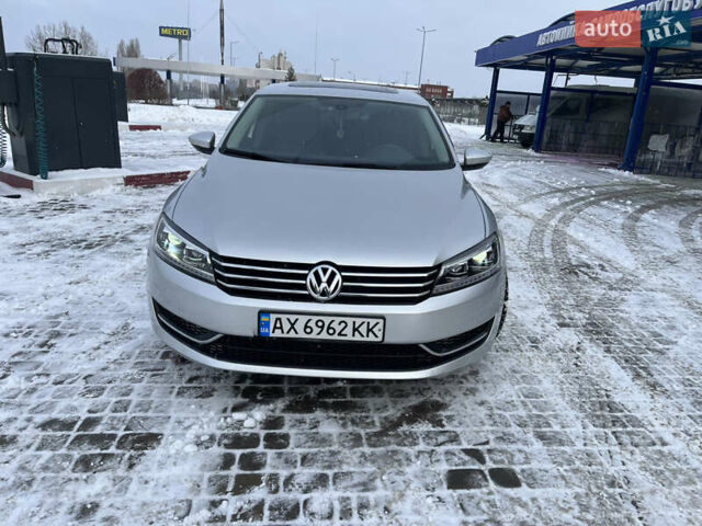Серый Фольксваген Пассат, объемом двигателя 2.5 л и пробегом 234 тыс. км за 9600 $, фото 1 на Automoto.ua