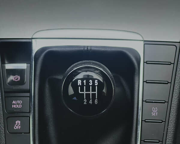 Серый Фольксваген Пассат, объемом двигателя 1.97 л и пробегом 238 тыс. км за 8700 $, фото 34 на Automoto.ua