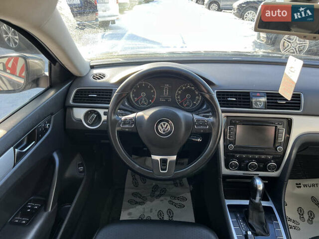 Сірий Фольксваген Пассат, об'ємом двигуна 2.5 л та пробігом 223 тис. км за 9800 $, фото 12 на Automoto.ua