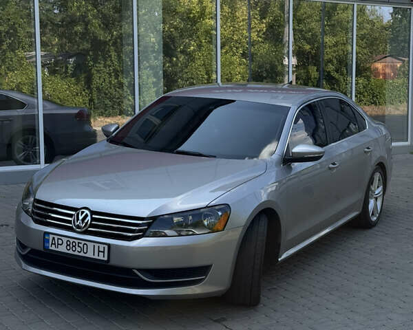 Серый Фольксваген Пассат, объемом двигателя 2.49 л и пробегом 271 тыс. км за 10499 $, фото 5 на Automoto.ua