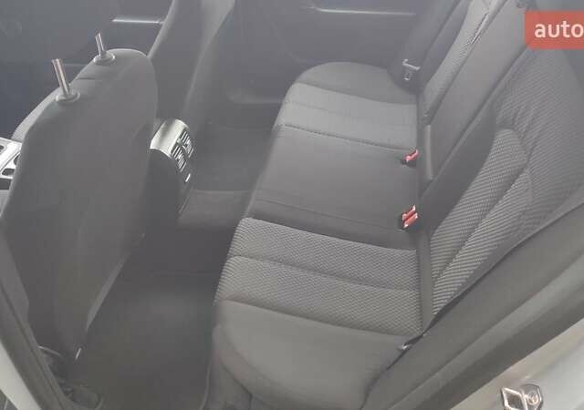 Сірий Фольксваген Пассат, об'ємом двигуна 1.6 л та пробігом 227 тис. км за 10300 $, фото 18 на Automoto.ua