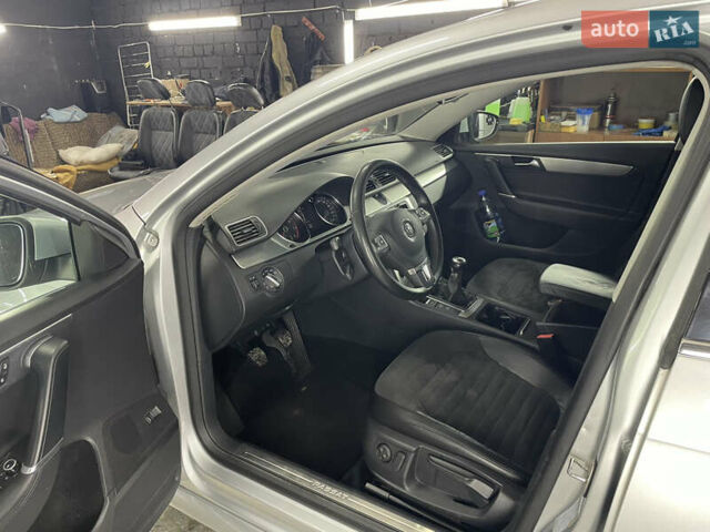 Серый Фольксваген Пассат, объемом двигателя 1.8 л и пробегом 160 тыс. км за 7800 $, фото 7 на Automoto.ua