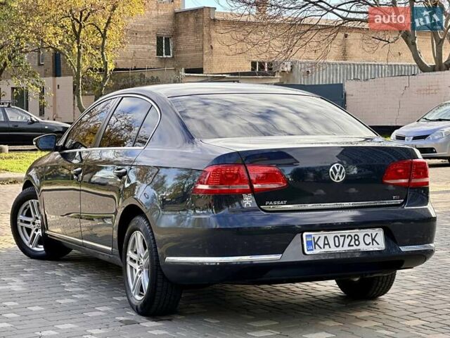 Серый Фольксваген Пассат, объемом двигателя 1.4 л и пробегом 172 тыс. км за 9300 $, фото 27 на Automoto.ua