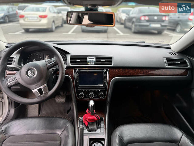 Сірий Фольксваген Пассат, об'ємом двигуна 1.97 л та пробігом 213 тис. км за 10000 $, фото 6 на Automoto.ua