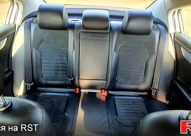 Сірий Фольксваген Пассат, об'ємом двигуна 1.8 л та пробігом 251 тис. км за 10200 $, фото 9 на Automoto.ua