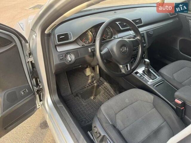 Серый Фольксваген Пассат, объемом двигателя 1.97 л и пробегом 301 тыс. км за 9800 $, фото 8 на Automoto.ua
