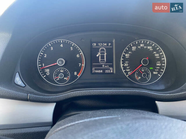 Сірий Фольксваген Пассат, об'ємом двигуна 2.48 л та пробігом 226 тис. км за 11000 $, фото 14 на Automoto.ua