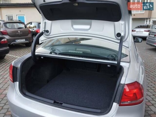 Серый Фольксваген Пассат, объемом двигателя 1.97 л и пробегом 219 тыс. км за 9690 $, фото 20 на Automoto.ua