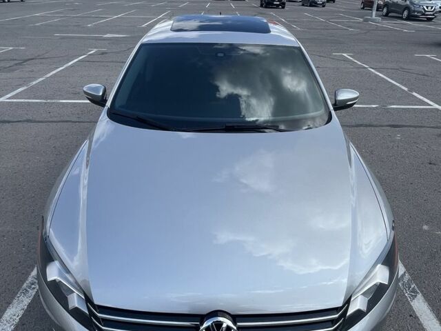 Серый Фольксваген Пассат, объемом двигателя 2.5 л и пробегом 193 тыс. км за 9400 $, фото 21 на Automoto.ua