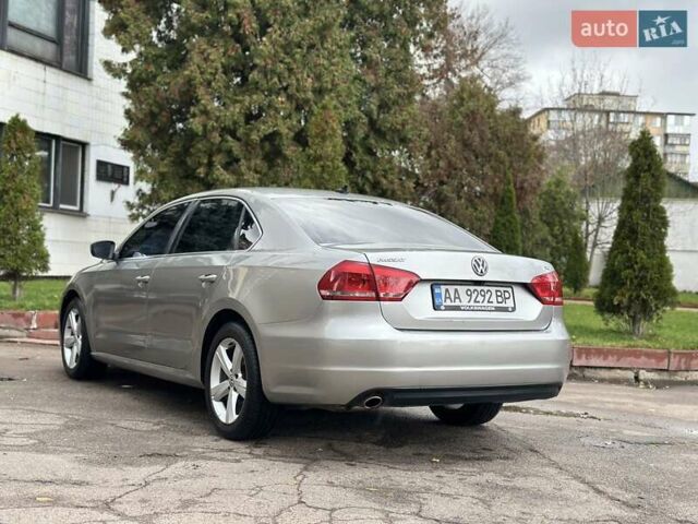 Фольксваген Пассат 2012 у Києві на Automoto.ua Сірий Фольксваген Пассат, об'ємом двигуна 2.5 л та пробігом 205 тис. км за 8299 $, фото 10 на Automoto.ua