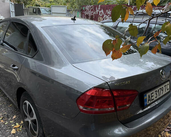 Сірий Фольксваген Пассат, об'ємом двигуна 2.5 л та пробігом 298 тис. км за 8500 $, фото 4 на Automoto.ua