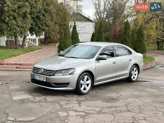 Фольксваген Пассат 2012 у Києві на Automoto.ua Сірий Фольксваген Пассат, об'ємом двигуна 2.5 л та пробігом 205 тис. км за 8299 $, фото 9 на Automoto.ua