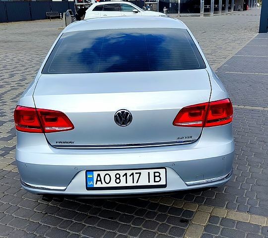 Серый Фольксваген Пассат, объемом двигателя 2 л и пробегом 213 тыс. км за 9699 $, фото 2 на Automoto.ua