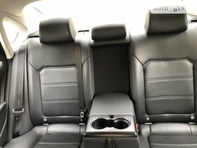 Серый Фольксваген Пассат, объемом двигателя 2.5 л и пробегом 194 тыс. км за 8500 $, фото 11 на Automoto.ua