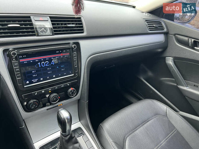 Серый Фольксваген Пассат, объемом двигателя 2.5 л и пробегом 163 тыс. км за 9200 $, фото 37 на Automoto.ua