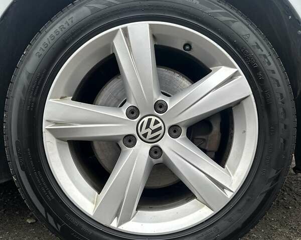 Серый Фольксваген Пассат, объемом двигателя 2.48 л и пробегом 273 тыс. км за 9700 $, фото 6 на Automoto.ua