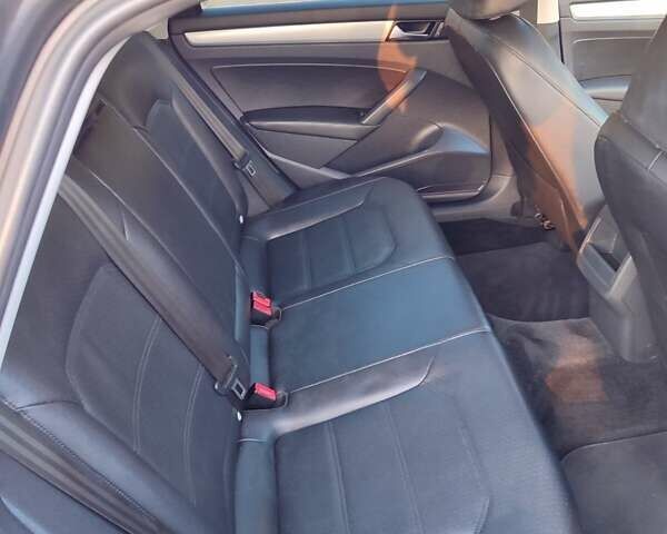 Серый Фольксваген Пассат, объемом двигателя 2.48 л и пробегом 171 тыс. км за 11950 $, фото 17 на Automoto.ua