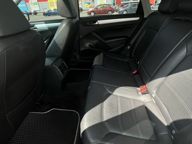 Серый Фольксваген Пассат, объемом двигателя 2.5 л и пробегом 193 тыс. км за 9400 $, фото 13 на Automoto.ua