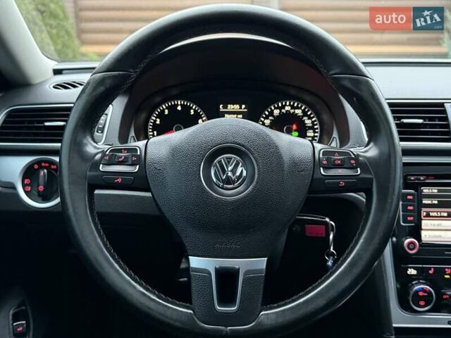 Серый Фольксваген Пассат, объемом двигателя 2.48 л и пробегом 185 тыс. км за 9800 $, фото 53 на Automoto.ua