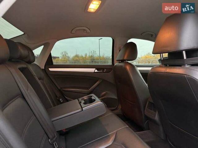 Серый Фольксваген Пассат, объемом двигателя 2.5 л и пробегом 280 тыс. км за 10300 $, фото 24 на Automoto.ua