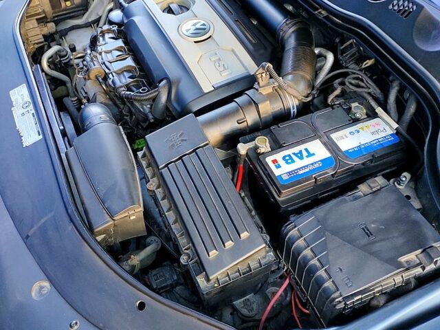 Серый Фольксваген Пассат, объемом двигателя 1.8 л и пробегом 176 тыс. км за 8700 $, фото 5 на Automoto.ua