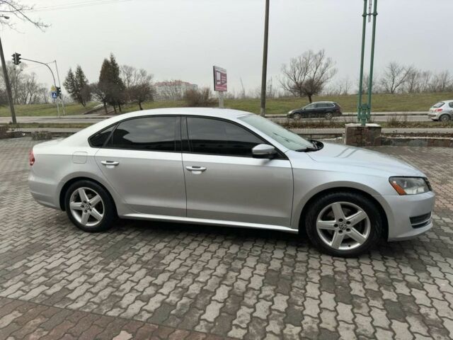 Сірий Фольксваген Пассат, об'ємом двигуна 2.5 л та пробігом 224 тис. км за 8949 $, фото 3 на Automoto.ua