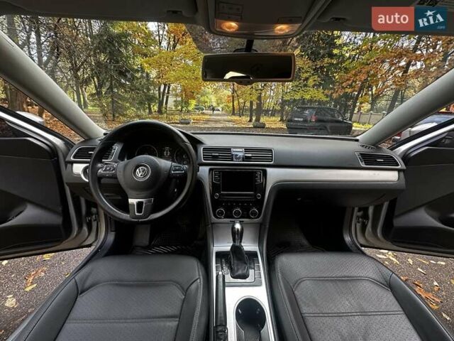 Фольксваген Пассат 2012 у Києві на Automoto.ua Сірий Фольксваген Пассат, об'ємом двигуна 2.5 л та пробігом 205 тис. км за 8299 $, фото 26 на Automoto.ua