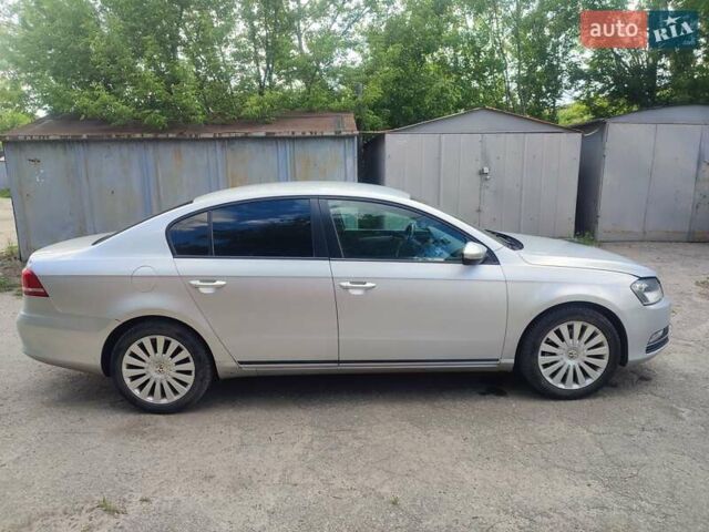 Серый Фольксваген Пассат, объемом двигателя 1.39 л и пробегом 160 тыс. км за 10000 $, фото 6 на Automoto.ua