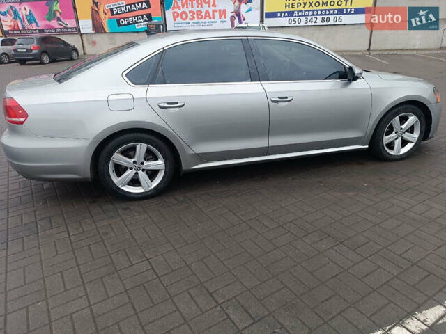 Серый Фольксваген Пассат, объемом двигателя 2.48 л и пробегом 197 тыс. км за 9999 $, фото 2 на Automoto.ua