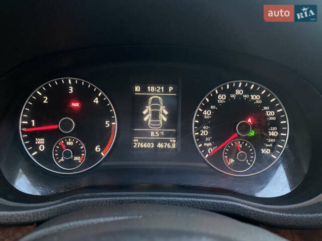 Серый Фольксваген Пассат, объемом двигателя 1.97 л и пробегом 276 тыс. км за 11700 $, фото 9 на Automoto.ua