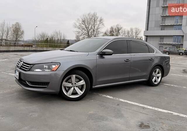 Серый Фольксваген Пассат, объемом двигателя 2.5 л и пробегом 280 тыс. км за 10300 $, фото 3 на Automoto.ua