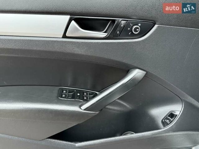 Серый Фольксваген Пассат, объемом двигателя 2.48 л и пробегом 185 тыс. км за 9800 $, фото 40 на Automoto.ua