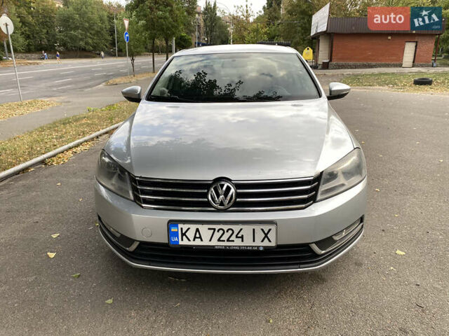 Серый Фольксваген Пассат, об'ємом двигуна 1.8 л та пробігом 174 тис. км за 9000 $, фото 1 на Automoto.ua