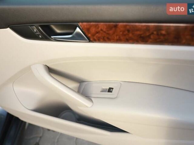 Серый Фольксваген Пассат, объемом двигателя 2.5 л и пробегом 140 тыс. км за 9900 $, фото 42 на Automoto.ua