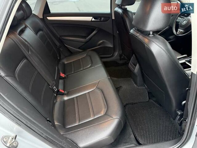 Серый Фольксваген Пассат, объемом двигателя 2.48 л и пробегом 185 тыс. км за 9800 $, фото 42 на Automoto.ua