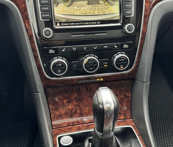 Серый Фольксваген Пассат, объемом двигателя 2 л и пробегом 230 тыс. км за 11900 $, фото 13 на Automoto.ua