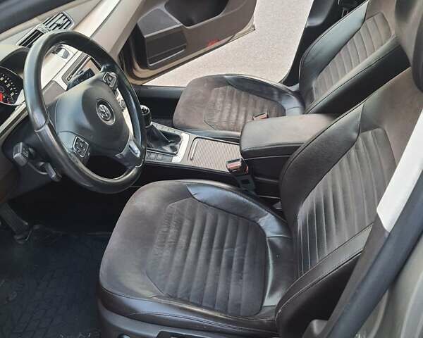 Сірий Фольксваген Пассат, об'ємом двигуна 1.8 л та пробігом 234 тис. км за 10900 $, фото 18 на Automoto.ua