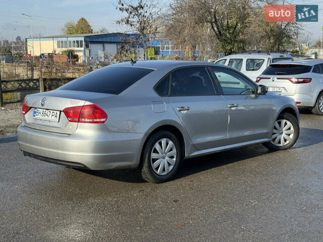 Сірий Фольксваген Пассат, об'ємом двигуна 2.48 л та пробігом 263 тис. км за 9000 $, фото 8 на Automoto.ua
