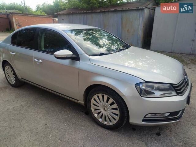 Серый Фольксваген Пассат, объемом двигателя 1.39 л и пробегом 160 тыс. км за 10000 $, фото 12 на Automoto.ua