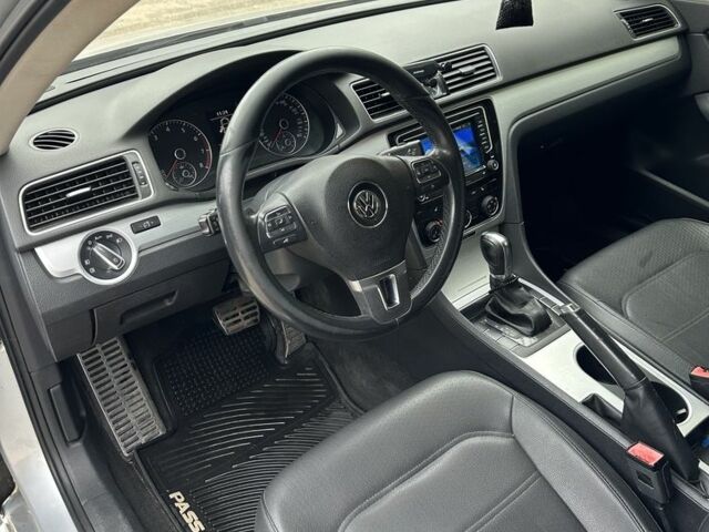 Серый Фольксваген Пассат, объемом двигателя 2.5 л и пробегом 190 тыс. км за 10500 $, фото 7 на Automoto.ua