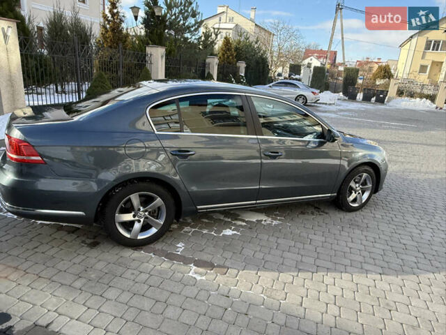 Серый Фольксваген Пассат, объемом двигателя 1.8 л и пробегом 98 тыс. км за 10800 $, фото 10 на Automoto.ua