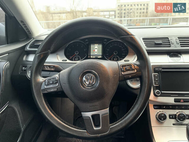 Серый Фольксваген Пассат, объемом двигателя 1.8 л и пробегом 351 тыс. км за 8500 $, фото 13 на Automoto.ua