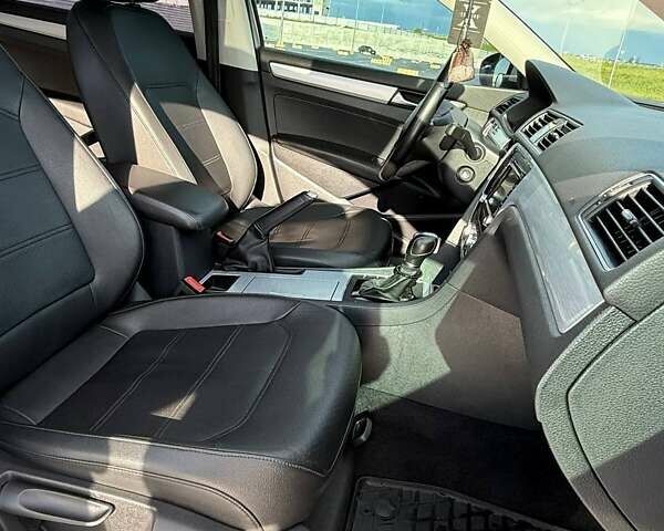 Серый Фольксваген Пассат, объемом двигателя 2 л и пробегом 188 тыс. км за 11950 $, фото 10 на Automoto.ua