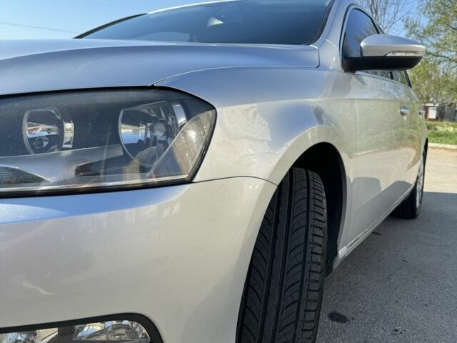 Серый Фольксваген Пассат, объемом двигателя 1.8 л и пробегом 134 тыс. км за 10500 $, фото 5 на Automoto.ua