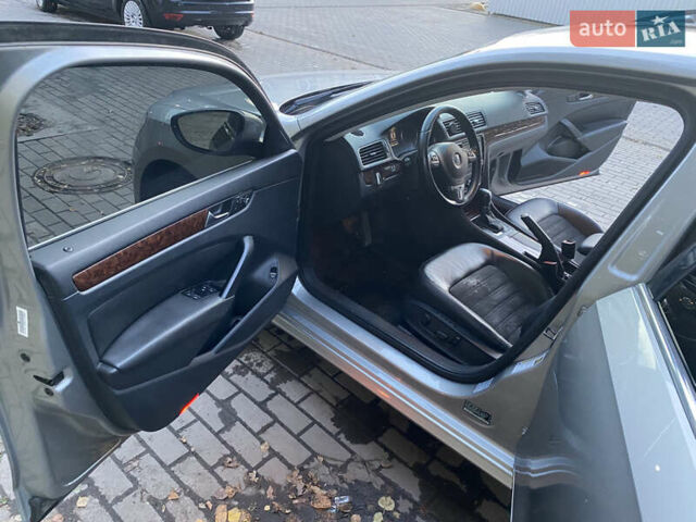 Серый Фольксваген Пассат, объемом двигателя 1.97 л и пробегом 276 тыс. км за 11700 $, фото 7 на Automoto.ua