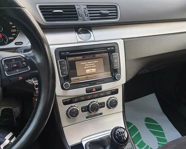 Сірий Фольксваген Пассат, об'ємом двигуна 1.8 л та пробігом 234 тис. км за 10900 $, фото 23 на Automoto.ua