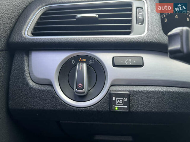 Серый Фольксваген Пассат, объемом двигателя 2.5 л и пробегом 163 тыс. км за 9200 $, фото 39 на Automoto.ua