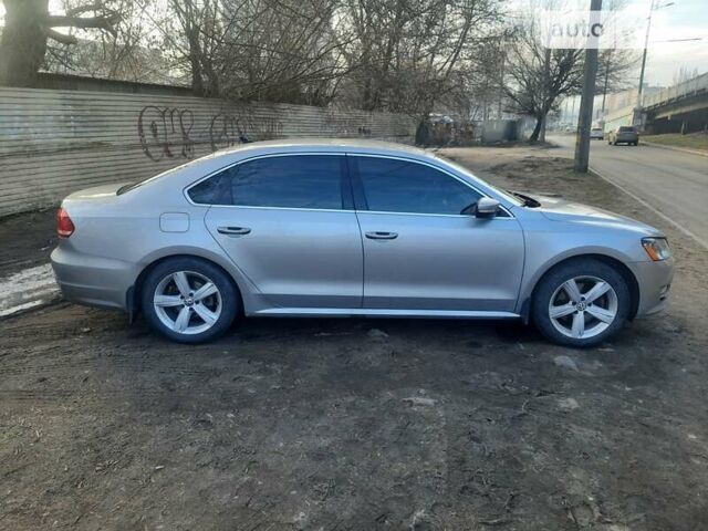 Сірий Фольксваген Пассат, об'ємом двигуна 2.5 л та пробігом 195 тис. км за 12000 $, фото 3 на Automoto.ua