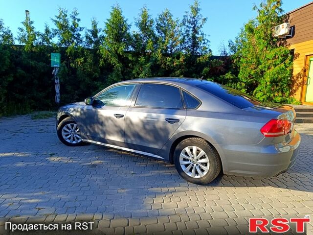 Серый Фольксваген Пассат, объемом двигателя 2.5 л и пробегом 170 тыс. км за 7700 $, фото 1 на Automoto.ua